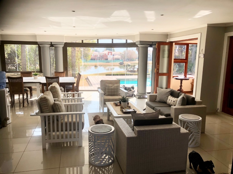 5 Bedroom Property for Sale in WestLake Country Safari Estate North West